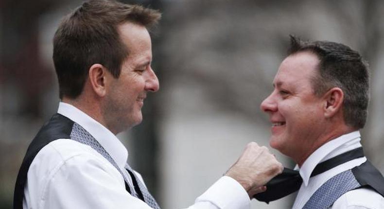 Alabama chief justice orders halt to same-sex marriage licenses