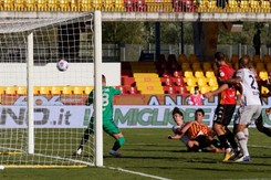 Drużyna Glika lepsza od zespołu Skorupskiego. Inter stracił pierwsze punkty