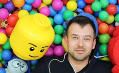 Przemysław Staroń, nauczyciel roku: Martwy nauczyciel to kiepski nauczyciel