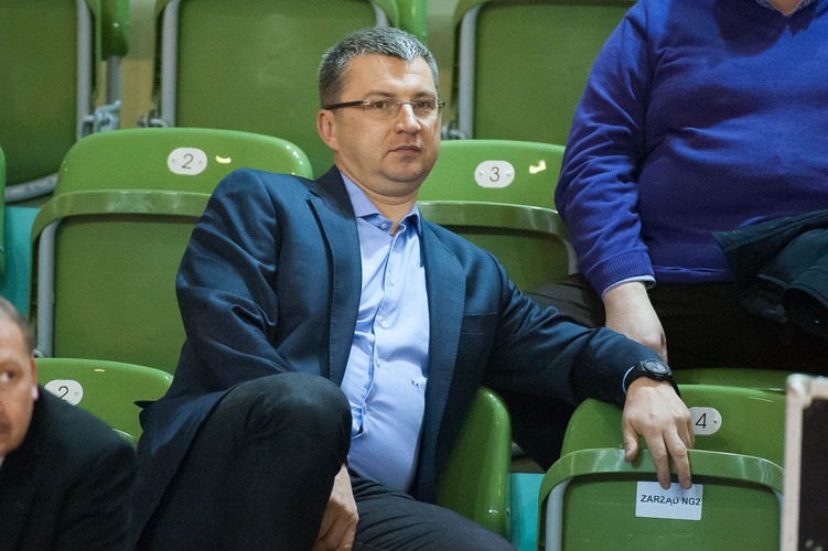 <b>Dariusz Miłek</b>Twórca CCC z wykształcenia jest technikiem górnikiem.