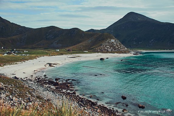 Plaża Haukland, Lofoty. fot. raczejtrampki.pl 