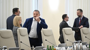 rząd złoży skargę do tsue na decyzję brukseli. "polska nie ma takiego