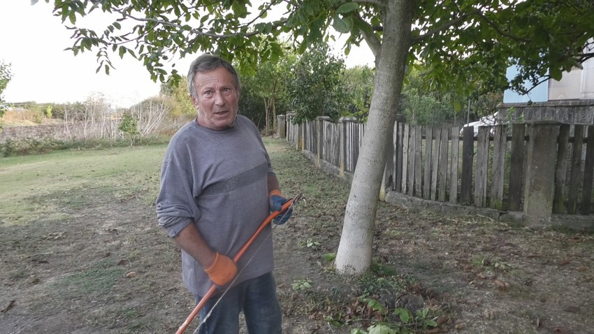 Mića Akrobata iz sela Sikirica kod Paraćina je živa legenda svog kraja