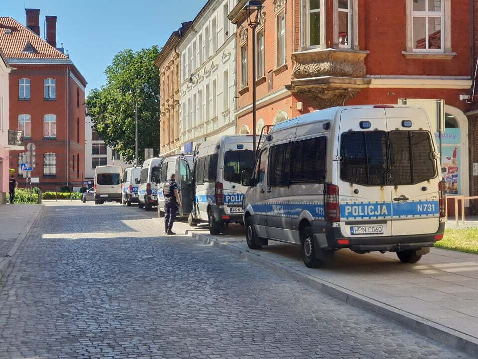 W Starogardzie Gdańskim znaleziono bombę. Ewakuacja aresztu śledczego