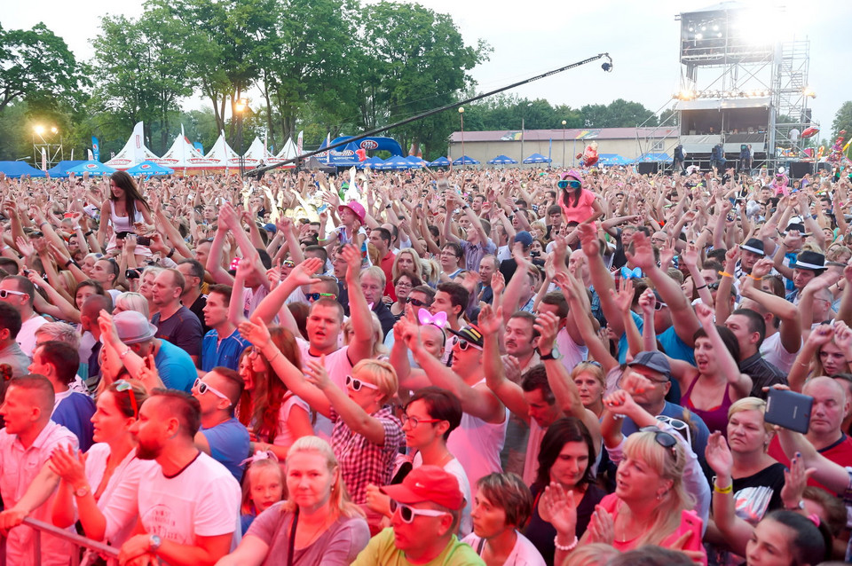 20. Ogólnopolski Festiwal Muzyki Tanecznej w Ostródzie: publiczność pierwszego dnia imprezy