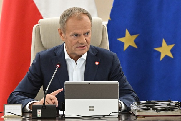 Premier Donald Tusk podczas posiedzenia rządu