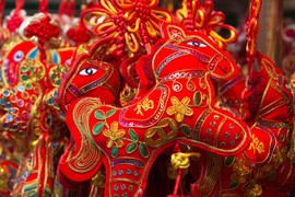 KINESKI horoskop predviđa KOSMIČKU sreću za ova 3 znaka: U aprilu će imati toliko novca, da će im trebati DŽAKOVI