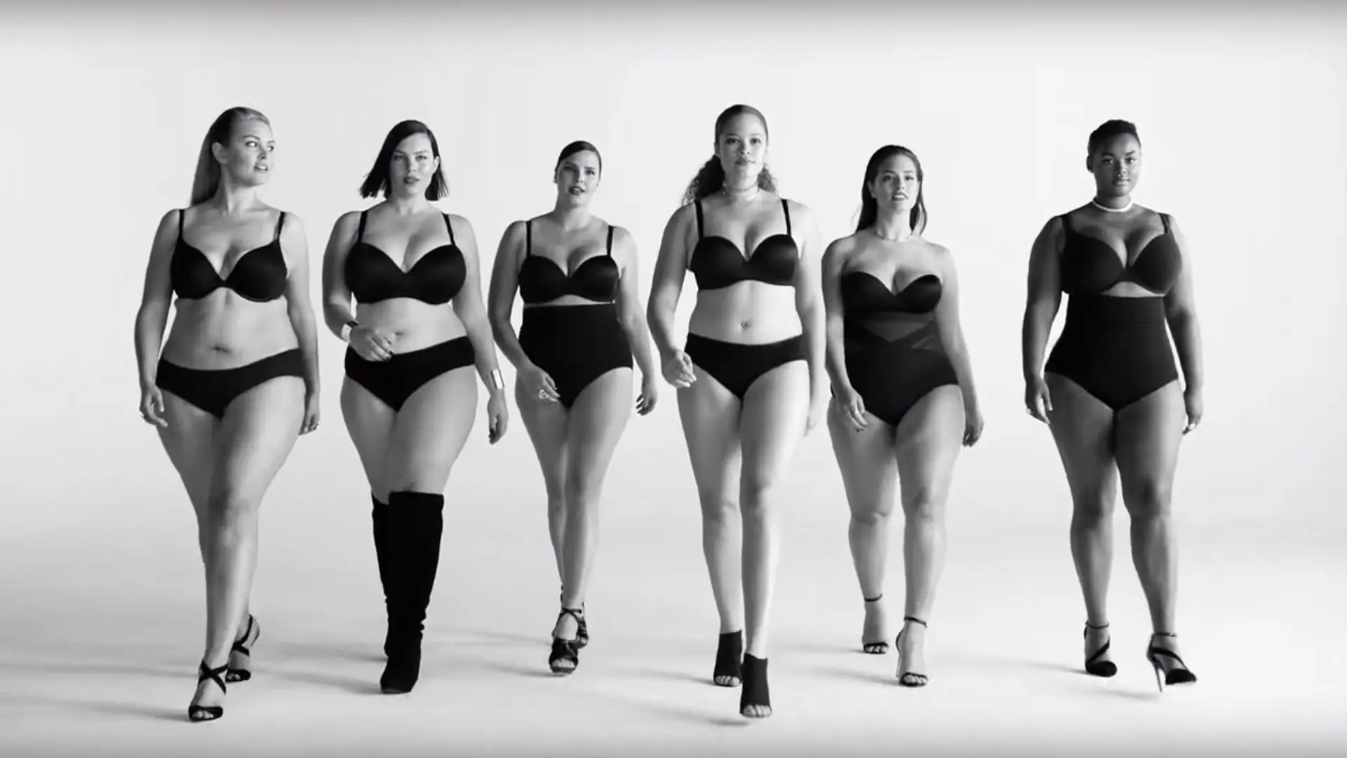 Czas na krągłości: modelki plus size wreszcie (!) na Nowojorskim Tygodniu Mody