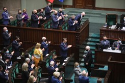 Konfederacja: Rząd PiS jest gorszy od UE
