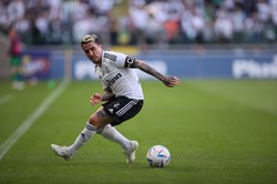 Kibice Legii Warszawa mogą odetchnąć. Josue przedłużył kontrakt