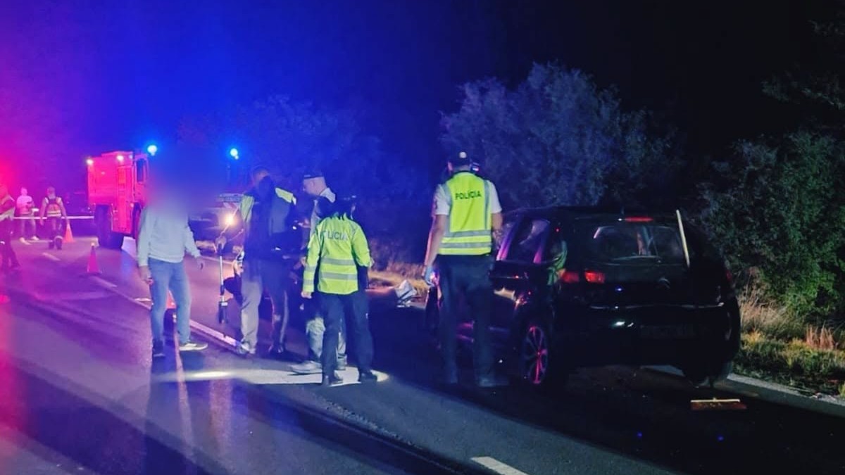 Tragická dopravná nehoda na ceste I/66 pri Krupine v smere na Hontianske Nemce si v stredu večer vyžiadala život 40-ročného cyklistu. 