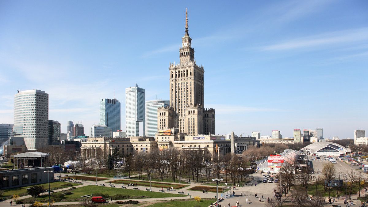 Amerykańska organizacja Freedom House chwali Polskę za bardzo intensywne działania na rzecz wspierania demokracji i praw człowieka. W raporcie dotyczącym państw wspierających demokrację na świecie zaangażowanie Warszawy oceniono jako "silne".