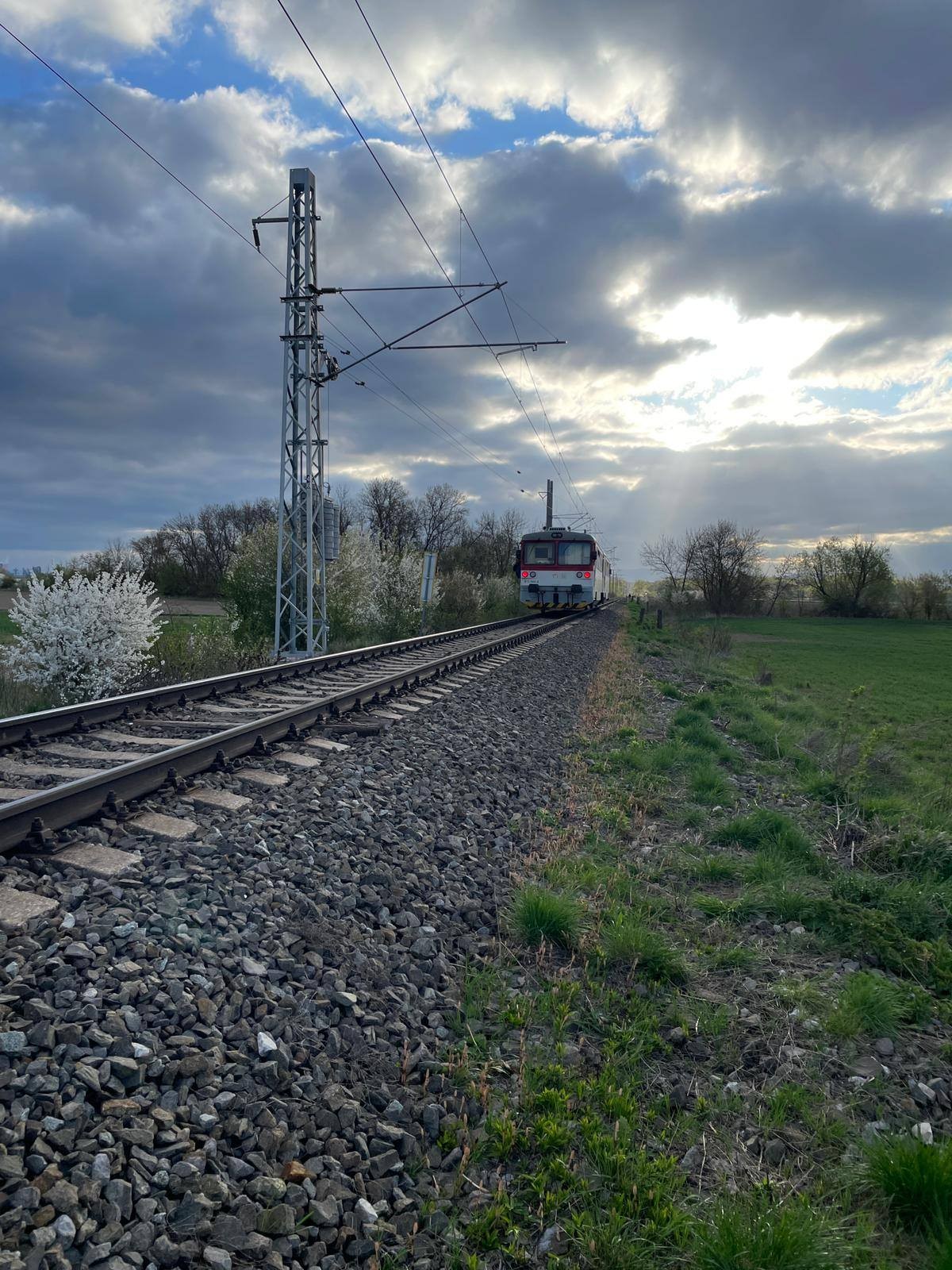 Vlak pri Veľkej Ide zrazil človeka.