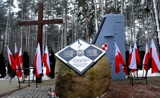 Tragedia pod Mirosławcem: 11 lat temu w katastrofie samolotu CASA zginęło 20 żołnierzy Wojska Polskiego