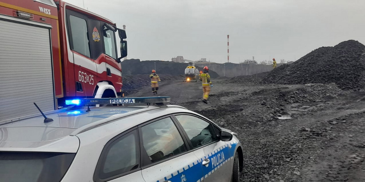 Tragiczny wypadek w Radlinie. Podczas prac rekultywacyjnych na hałdzie wywrotka przygniotła 35-latka.