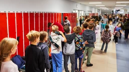 mniej nauki w szkole od 1 września. 45 tematów zamiast 127 z jednego przedmiotu