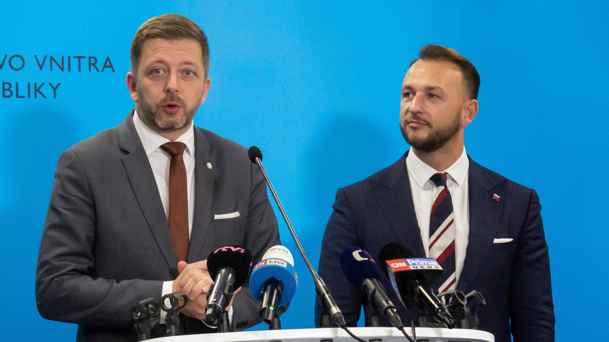 Český minister vnútra Vít Rakušan a slovenský minister vnútra Matúš Šutaj Eštok.