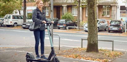 Masz hulajnogę elektryczną? Pilnuj się, możesz dostać karę za brak polisy OC