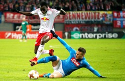 Liga Europy: Zieliński trafił do siatki, ale Napoli odpadło. Borussia Piszczka obroniła się w Bergamo