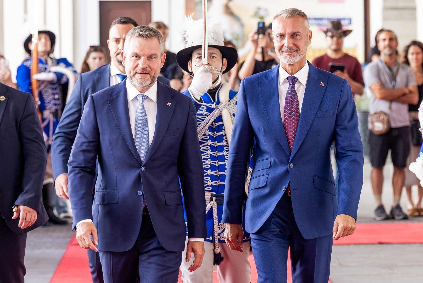 Prezident Peter Pellegrini a predseda parlamentu Richard Raši. 