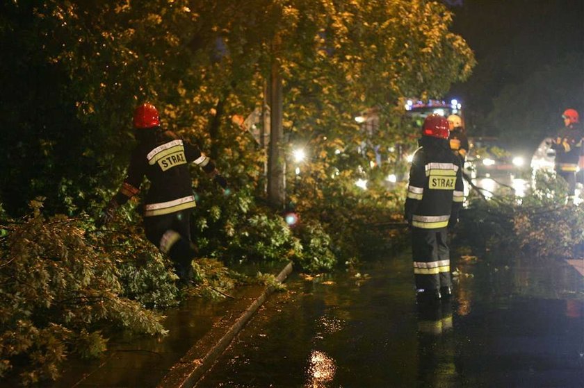 Warszawa pod wodą. Przeszła wielka nawałnica