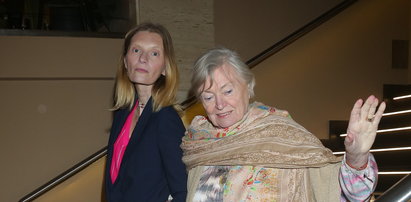 Agata Buzek wzięła mamę na premierę. Dla pani Ludgardy czas się zatrzymał