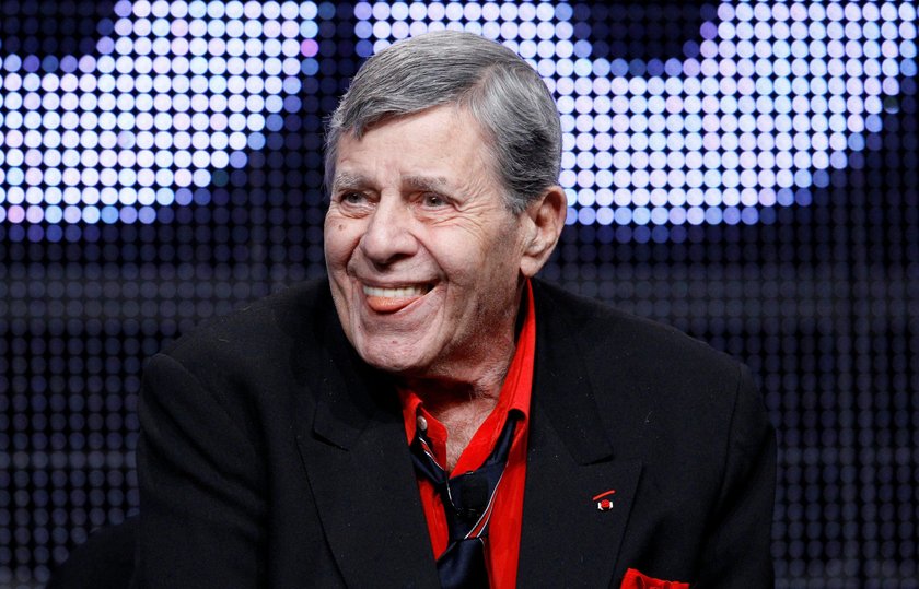 FILE PHOTO: Jerry Lewis holds the Jean Hersholt Humanitarian Award during the 81st Academy Awards in