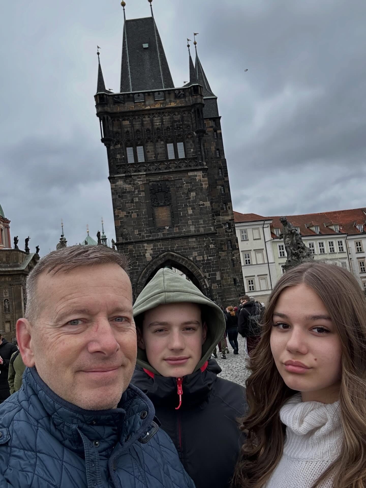 Boris Kollár s dcérou Sarou a synom Arturom.
