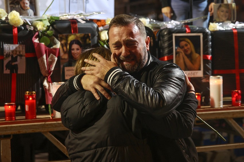 Porodica i prijatelji stradalih u Tempiju 2023.