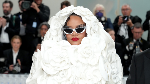 Rihanna a legvagányabb kisgyermekes anyuka, akit valaha láttunk