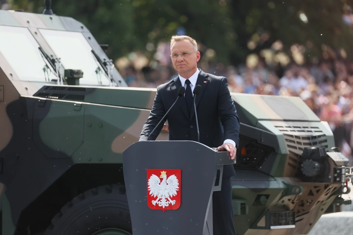  Duda: Dzięki mądrej polityce i oddaniu żołnierzy udało się obronić granicę