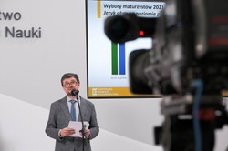 Smolik o wynikach matur: Rzezi nie ma