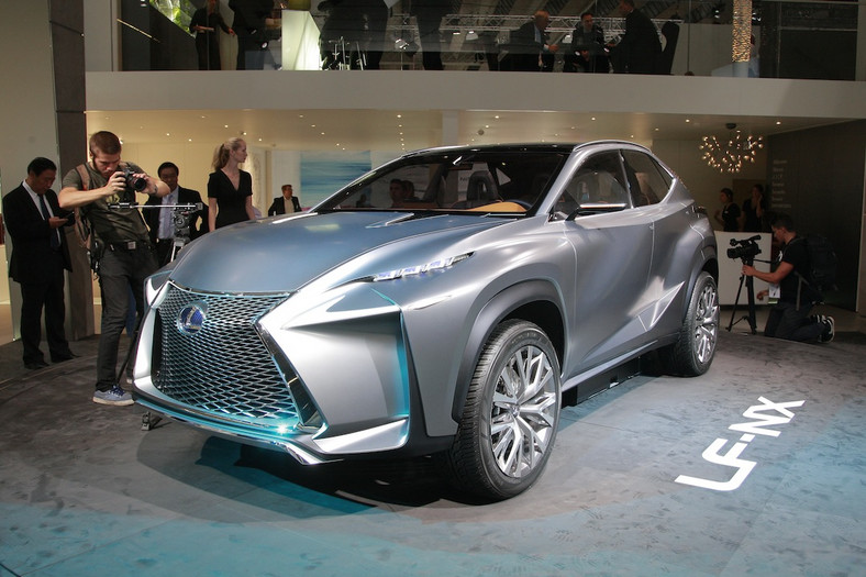 Lexus na IAA 2013: futurystyczny crossover