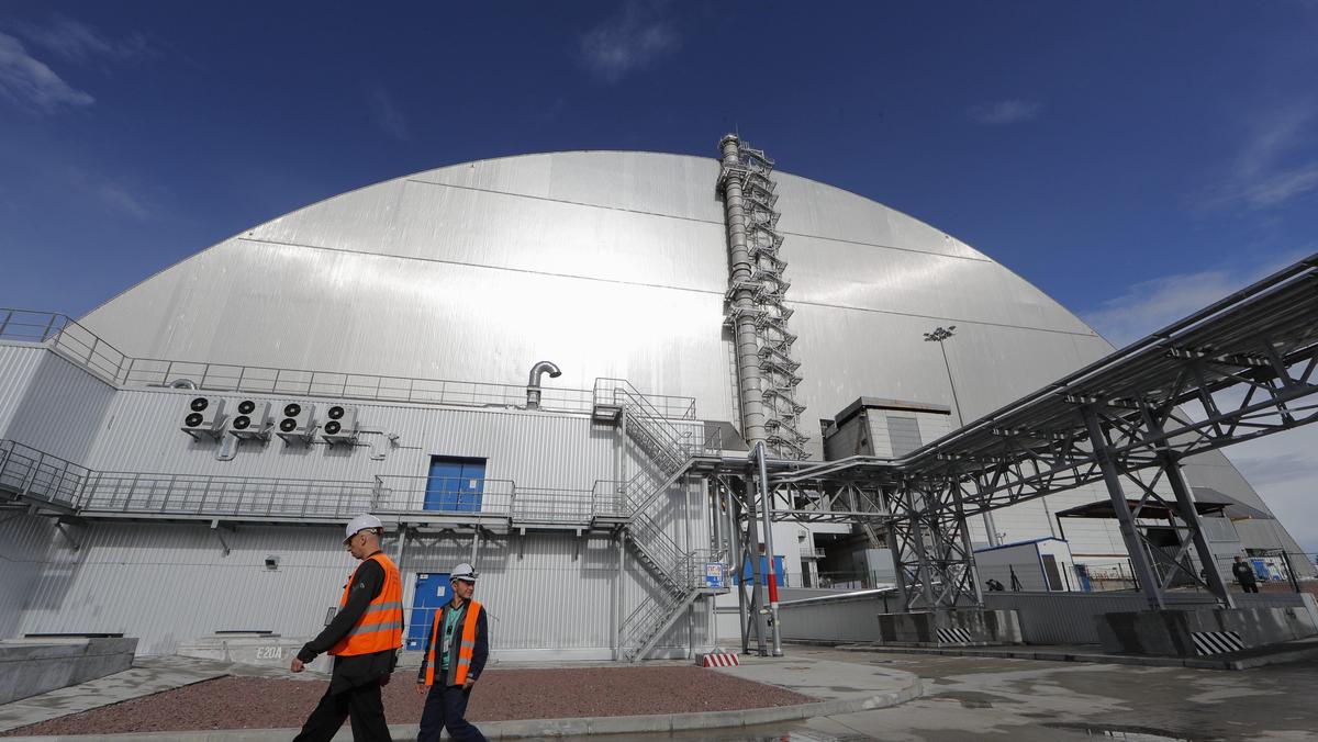 The transfer of the new safe confinement from Novarka to the Chernobyl Nuclear Power Plant for exploitation.