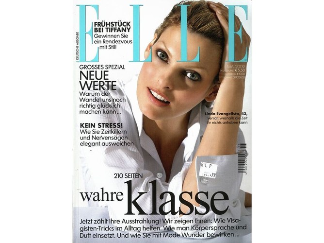 Linda Evangelista na okładce „Elle”, 2009 rok