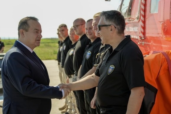 Helikopterska jedinica MUP-a obeležava slavu Ilindan, Dačić čestitao pripadnicima