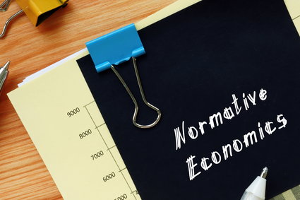 Ekonomia normatywna — poczucie moralności i wartości