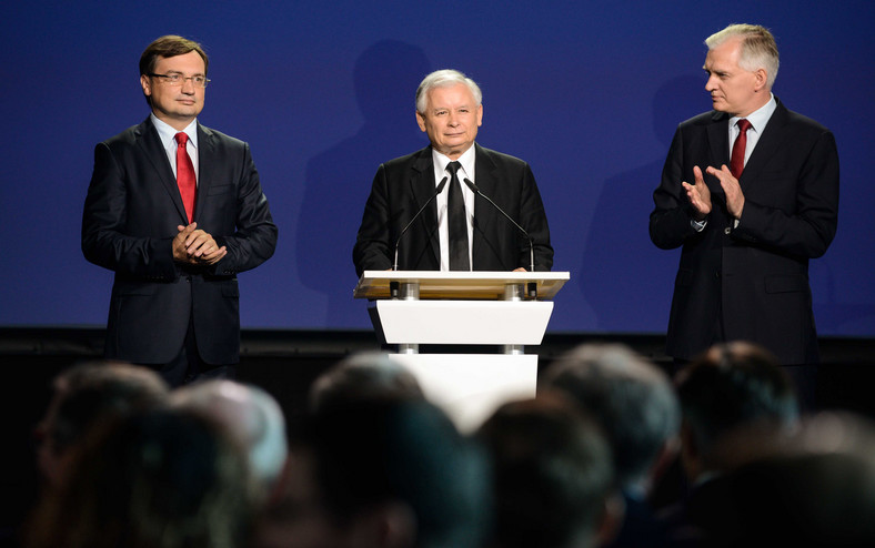 Zbigniew Ziobro, Jarosław Kaczyński i Jarosław Gowin podczas wspólnej konferencji