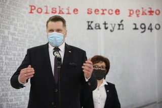 Cała szkoła przeszła na stacjonarny tryb nauczania. Czarnek: Jeśli sytuacja będzie się powtarzać, MEiN zmieni przepisy