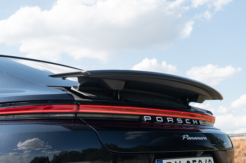 Porsche Panamera 2025