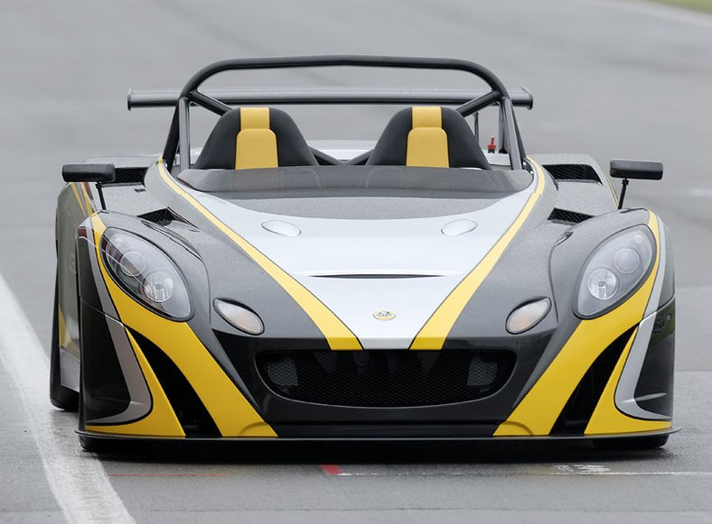 Lotus 2-Eleven: wyścigówką do supermarketu