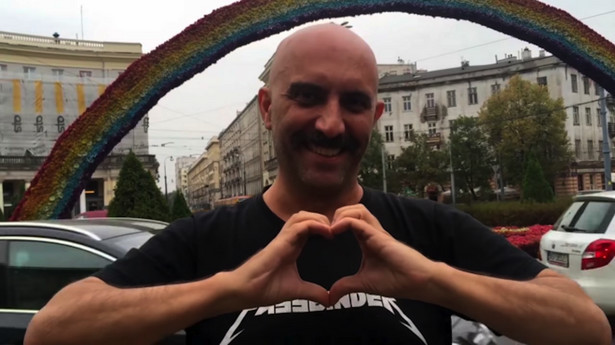 Twórca skandalizującego "LOVE", Gaspar Noé chce uratować warszawską tęczę