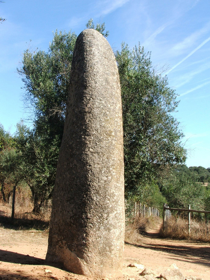 Almendres