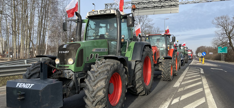 "Rolnikiem trzeba się urodzić". Podlascy też mają dość. Protesty w 16 lokalizacjach