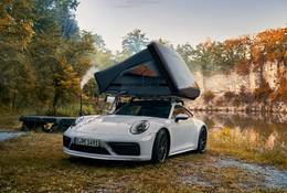 Nowy namiot dachowy od Porsche — outdoorowy nocleg w sportowym stylu