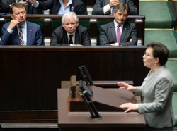 Kopacz do posłów PiS: Co się z wami stało, kochani koledzy? Awantura o uchodźców