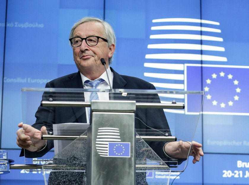 Juncker zażartował z Tuska. Rozbawił dziennikarzy