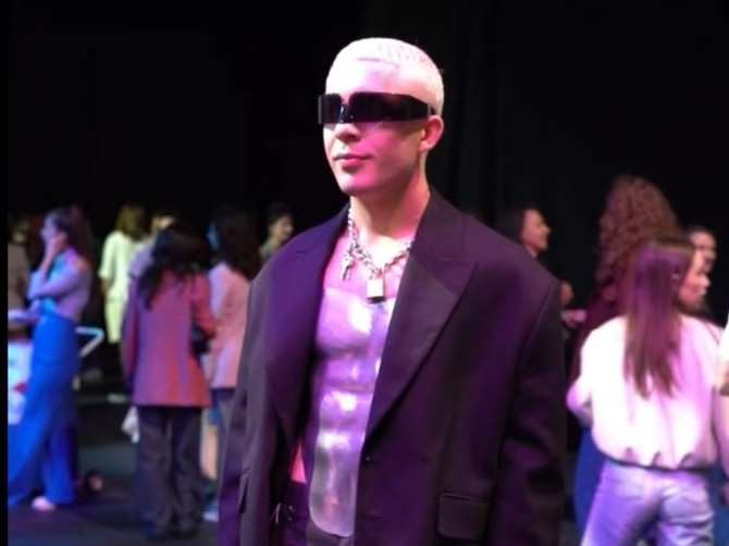 Na Beogradskom Fashion Week-u smo sreli mladog dizajnera i pitali smo ga šta nosi?