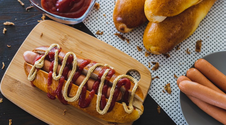 Kálci recpetjei: Hot dog kifli Fotó: Kálci