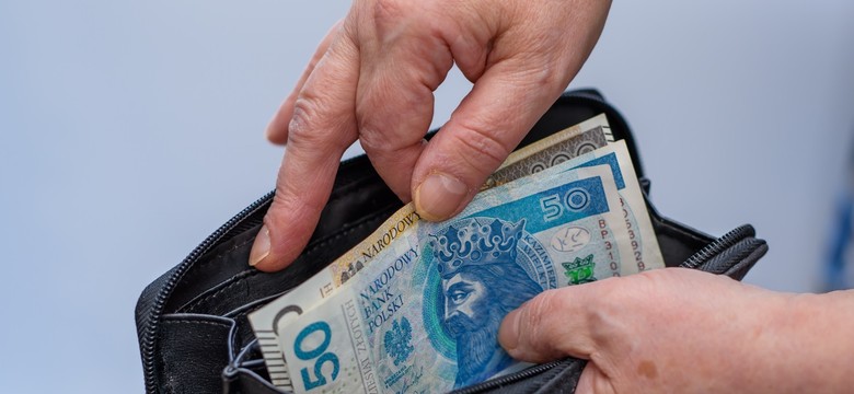 Ponad 400 zł dodatku od ZUS. Oto, co trzeba zrobić, aby dostać świadczenie